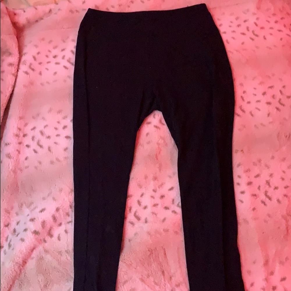 Black leggings